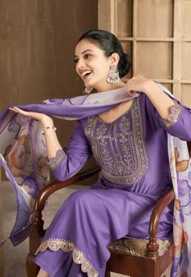 Lavender color spun rayon slub fabric heavy embroidery kurta set with digital printed dupatta 4