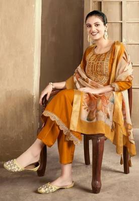 Mustured color spun rayon slub fabric heavy embroidery kurta set with digital printed dupatta 2