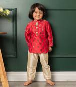 Patch pocket detail red high low kurta and pyjama