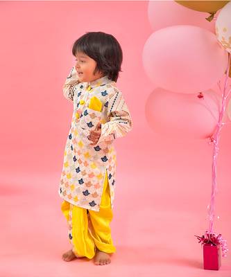 Thread work ethnic kurta and yellow dhoti 3