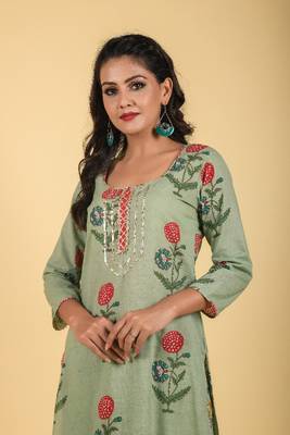 pistachio green & off white 3 piece kurta with printed dupatta and pants 4