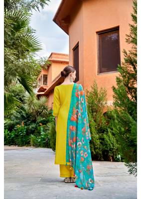Floral Printed Round Neck Straight Kurta With Trousers & Dupatta 4