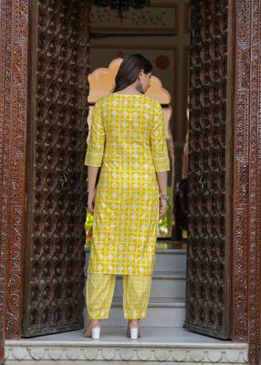 Yellow cotton printed kurti 4