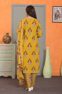 Mustard women cotton floral printed aline kurta pant with dupatta set 2