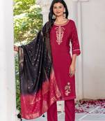 Ethnic Motifs Embroidered Round Neck Straight Kurta With Trousers And Dupatta