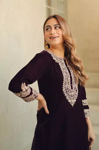 Zyra - short kurta with salwar