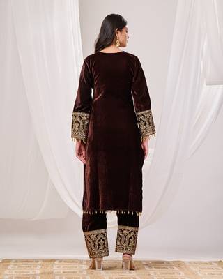 Brown sequence work velvet suit set with velvet dupatta 2