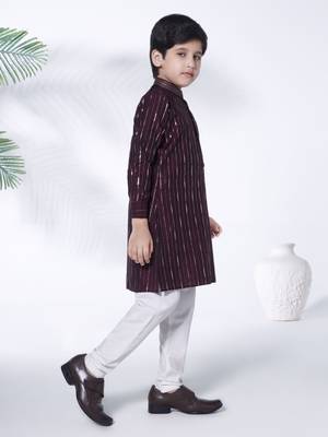Wine foil stripes woven kurta and pyjama set 3