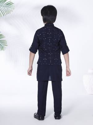 Navy blue cotton silk embriodered kurta & pant with ethnic jacket - navy blue 5