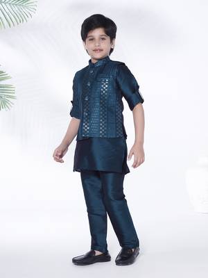 Peacock blue self embriodered coton silk kurta & pant with ethnic jacket 3