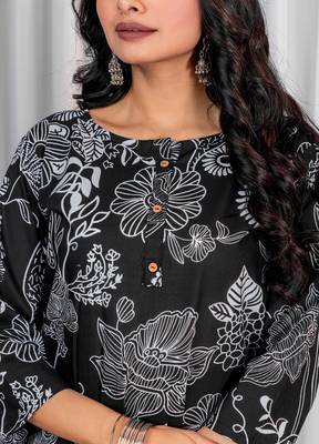 Floral Printed Round Neck Three-Quarter Sleeves Pure Cotton Top With Trouser 5