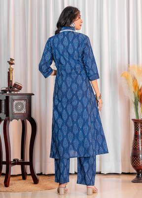 Bandhani Printed V-Neck Pure Cotton A-Line Kurta With Palazzo 2