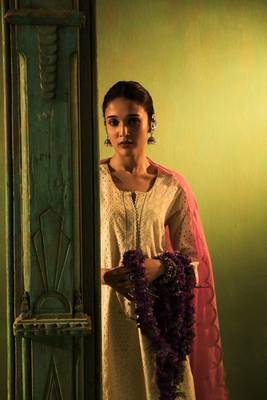 Off white schiffli cotton suit set (with pants and dupatta) 3