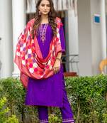 Women Ethnic Motifs Embroidered Regular Thread Work Kurti with Trousers & With Dupatta