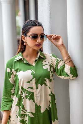 Floral Printed Shirt Collar A-Line Kurta With Pant 4