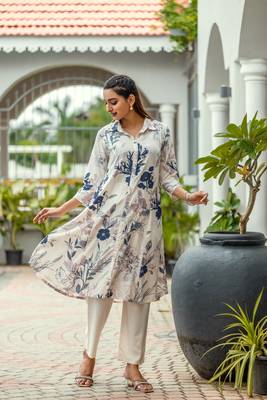 Floral Printed Shirt Collar A-Line Kurta With Pyjama 3