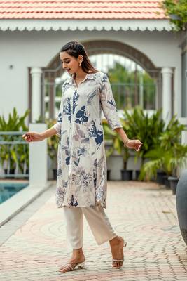 Floral Printed Shirt Collar A-Line Kurta With Pyjama 4