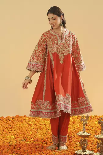 Irha burnt orange short chauga with khada dupatta