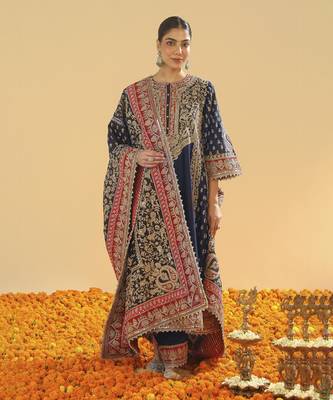 Hana deep blue chauga with salwar and odhni 1