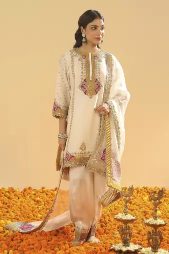 Ziana daisy ivory short kurta with salwar and dupatta