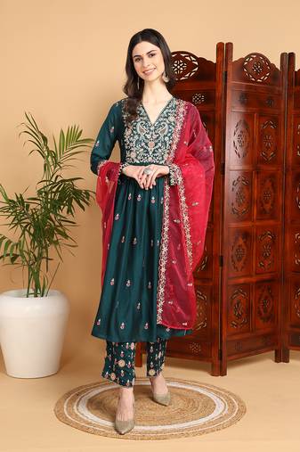 green silk blend solid yoke design a-line kurta trousers with dupatta