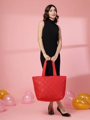 red polyester tote bag with diamond stitch design 3