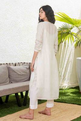 Snow white pintuck yoke kurta set 3