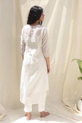 Snow white chamelia kurta set 3
