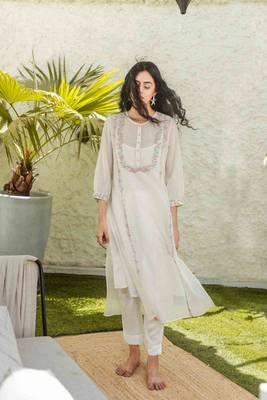 Snow white chamelia kurta set 4