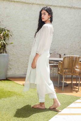 Snow white chamelia kurta set 5
