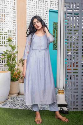 Powder blue yoke pintuck kurta set 1