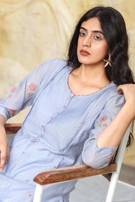 Powder blue yoke pintuck kurta set 4