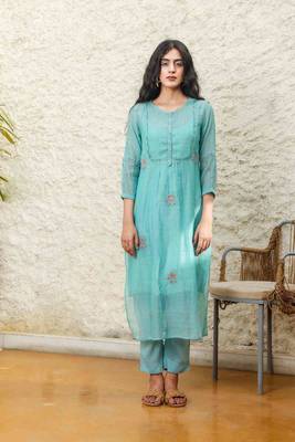 Teal yoke pintuck kurta set 1