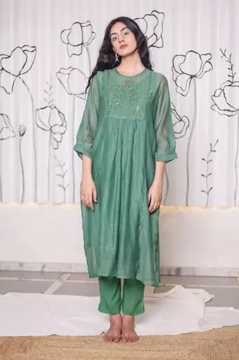 Bottle green paarijaat kurta set