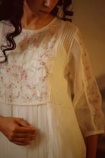 Ivory white victorian kurta and pant set
