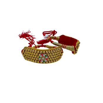Stone stud gold plated  pouchi color golden material brass  size adjustable 1