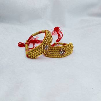 Stone stud gold plated  pouchi color golden material brass  size adjustable 3