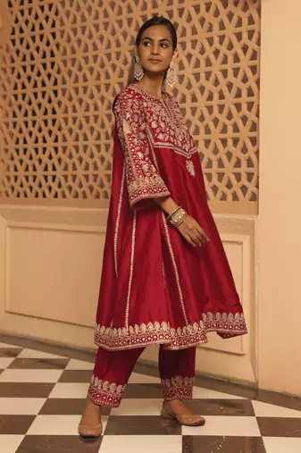 Red aiman - short knee length chauga with salwar and odhni