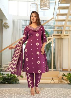 Cotton purple straight  kurti-pant-dupatta set 4