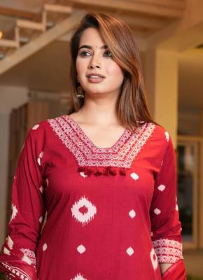 Cotton maroon straight  kurti-pant-dupatta set 5