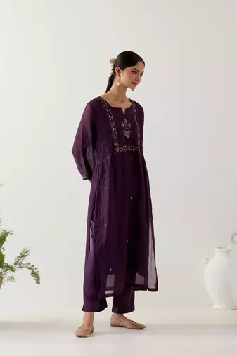 Purple mughal buta kurta set
