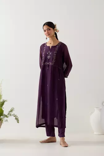 Purple mughal buta kurta set