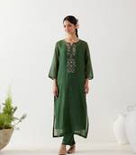 Bottle green pendant kurta set