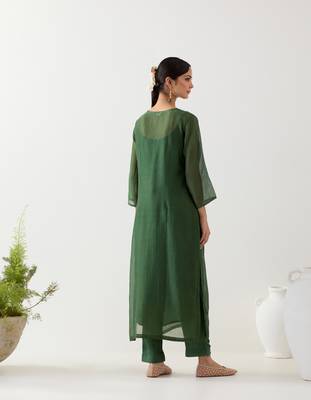 Bottle green pendant kurta set 3