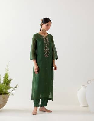 Bottle green pendant kurta set 4