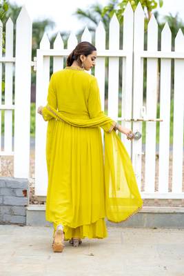 Floral Yoke Design Pleated Thread Work Anarkali Kurta with Palazzo & With Dupatta 4