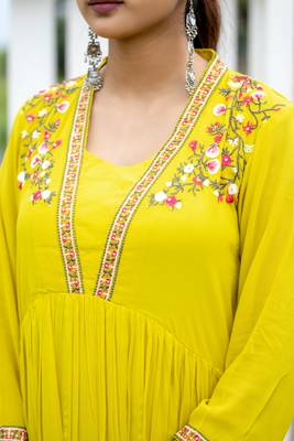 Floral Yoke Design Pleated Thread Work Anarkali Kurta with Palazzo & With Dupatta 5