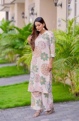 Floral Printed Straight Kurta with Palazzo 4