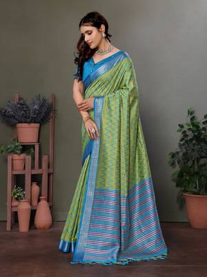 Parrot green soft silk zig zag pattern bollywood saree 3