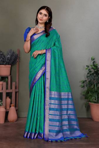 Peacock green soft silk woven designed patola saree